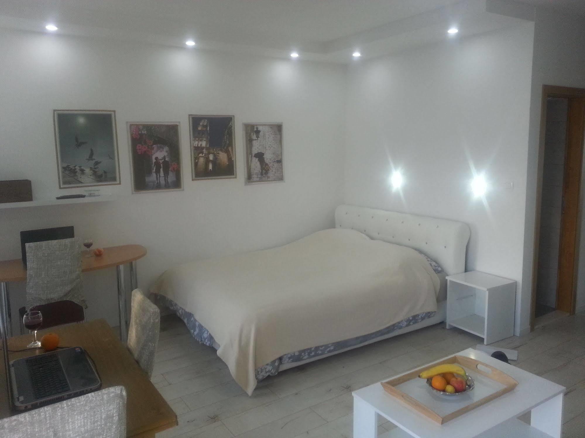 Hotel Super Horizont -Free Parking And Jaccuzzi Stobreč Exterior foto